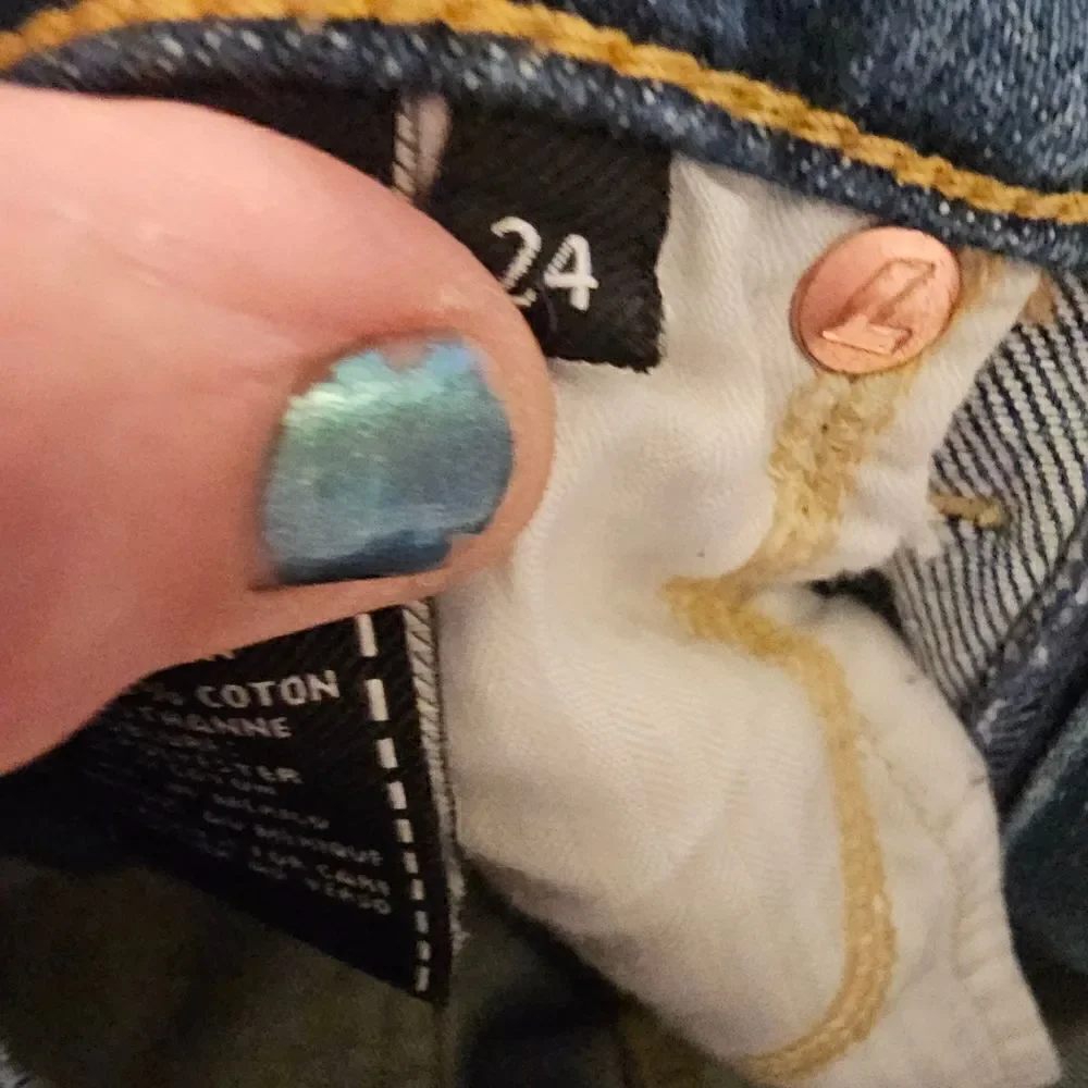 7 for all mankind jeanskirt sz 24 with 18